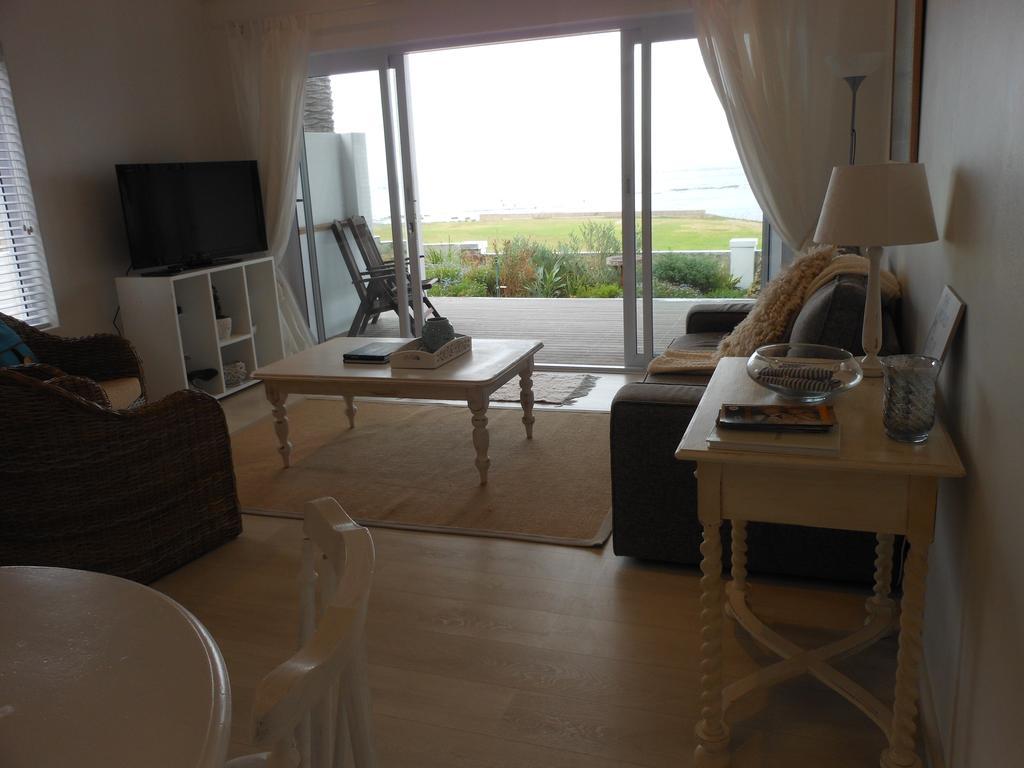 Palm Villa Cottage Kommetjie Zimmer foto